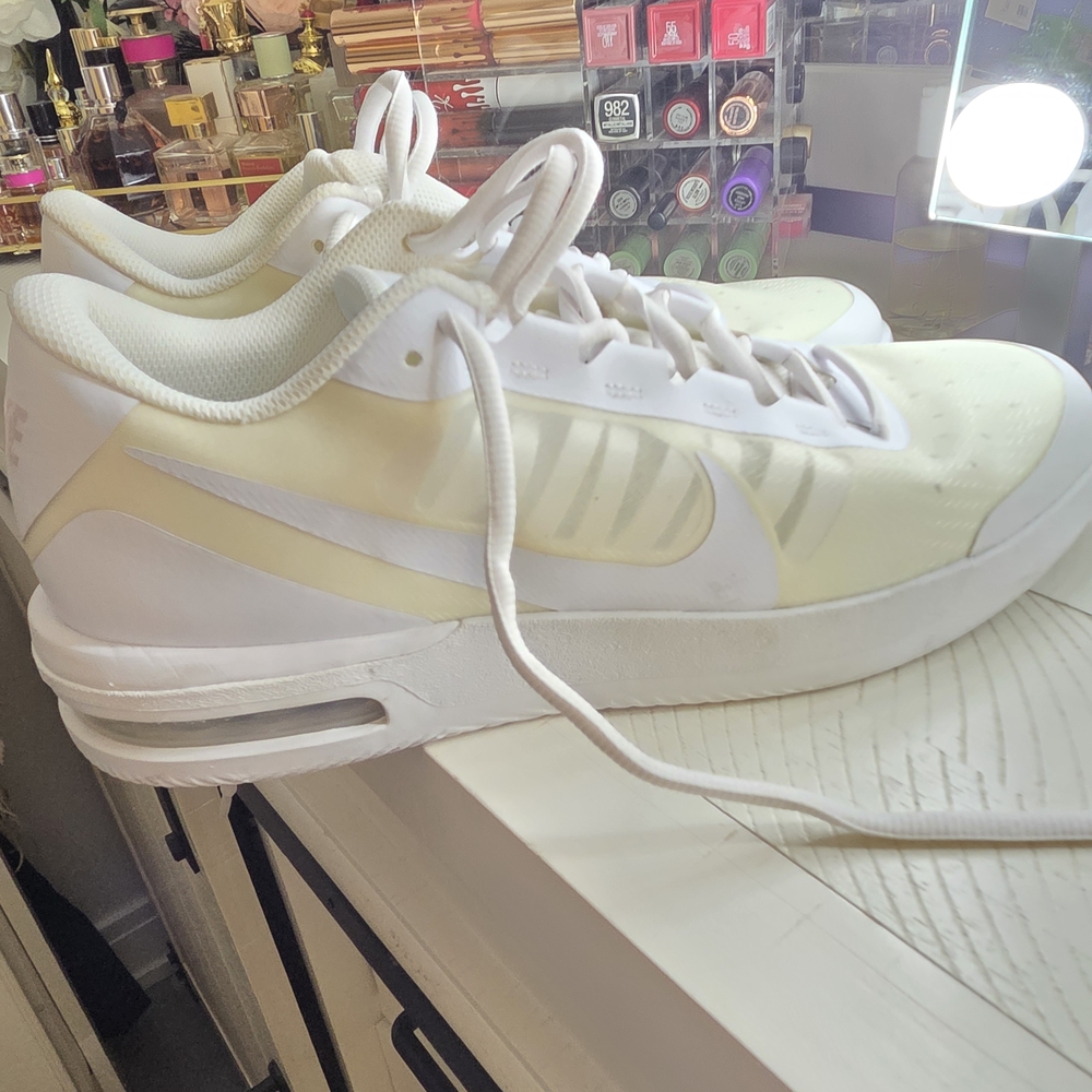 Nike White and Cream Womems Shoes